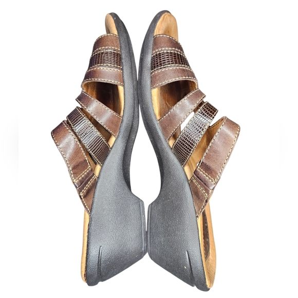 Clarks Artisan Leather Sandals size 7 - Picture 3 of 7